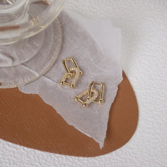 NEW 14K Gold Plated Diamond Horseshoe Earrings - Picture 5 of 7